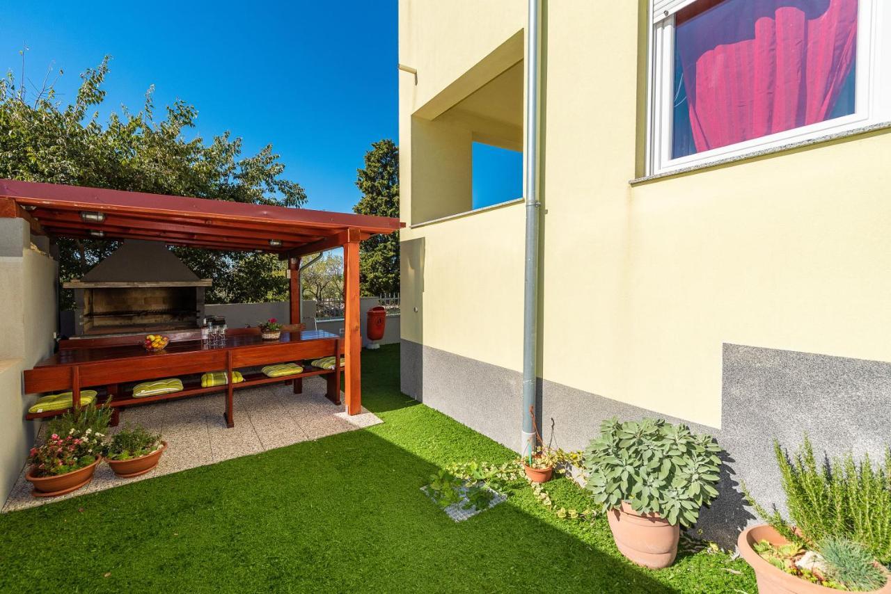 Antonio Apartments Sukošan Extérieur photo