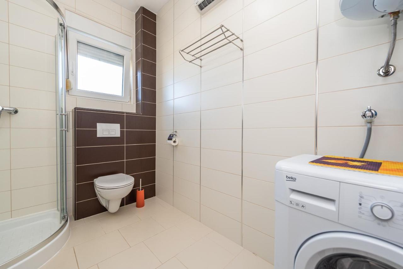 Antonio Apartments Sukošan Extérieur photo