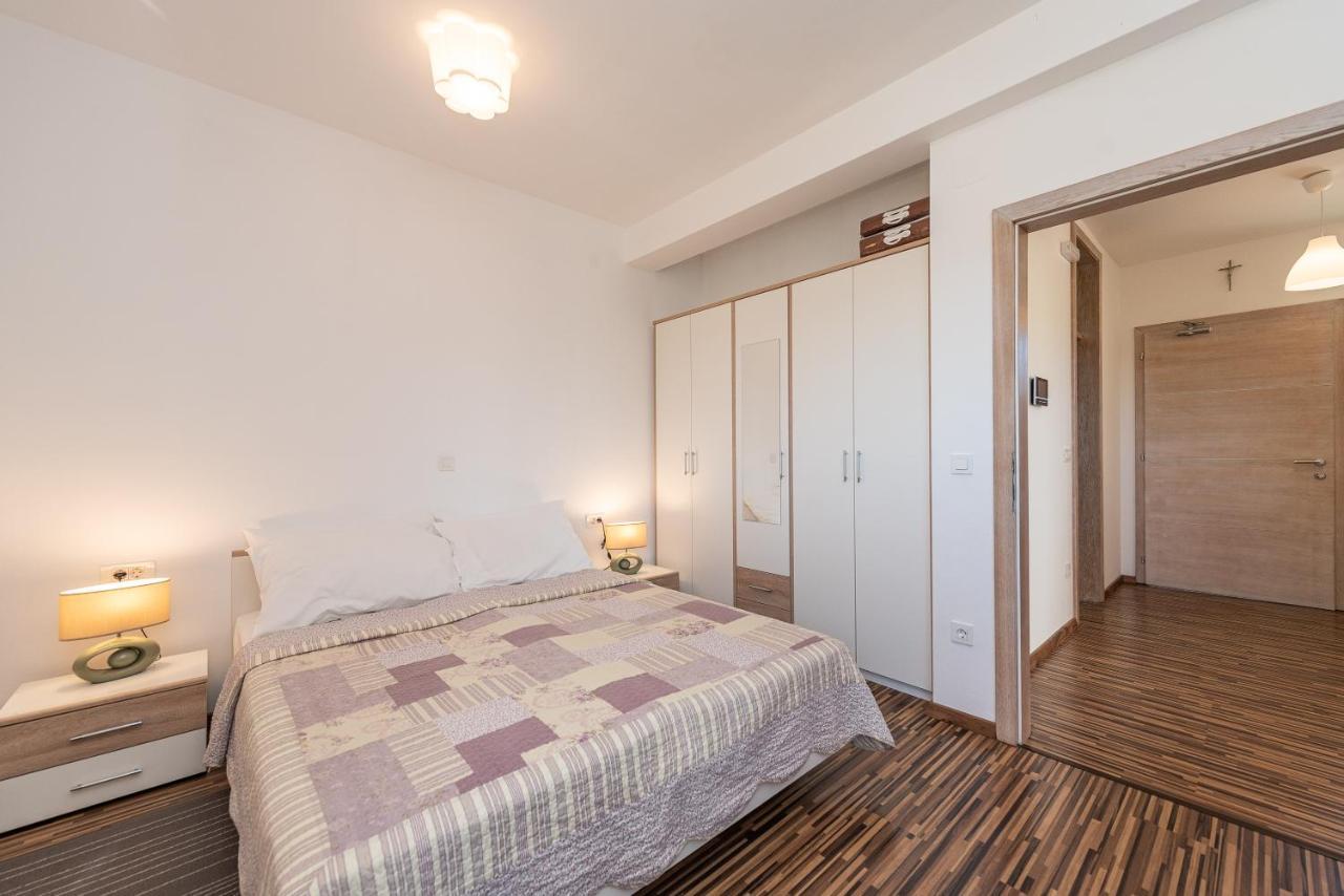 Antonio Apartments Sukošan Extérieur photo