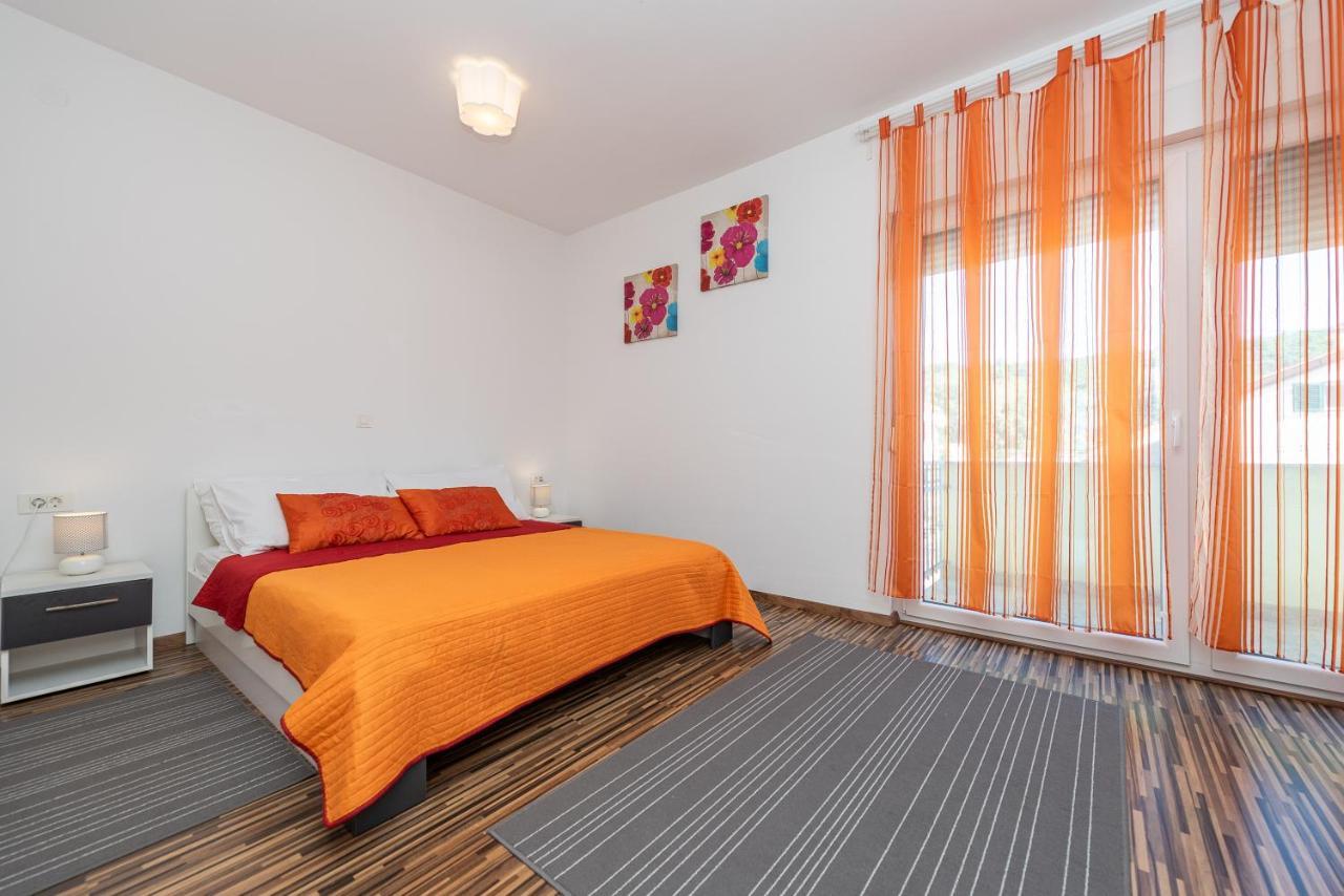 Antonio Apartments Sukošan Extérieur photo