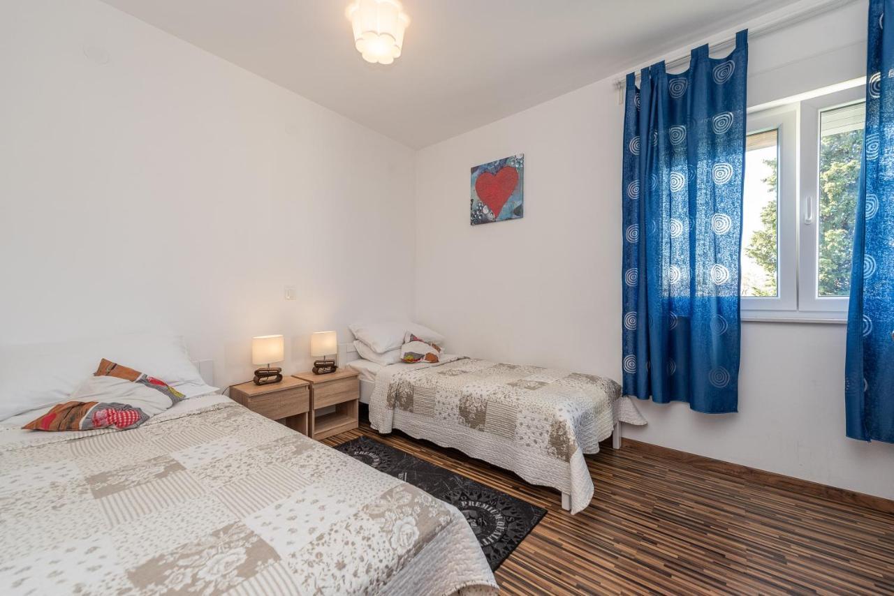 Antonio Apartments Sukošan Extérieur photo