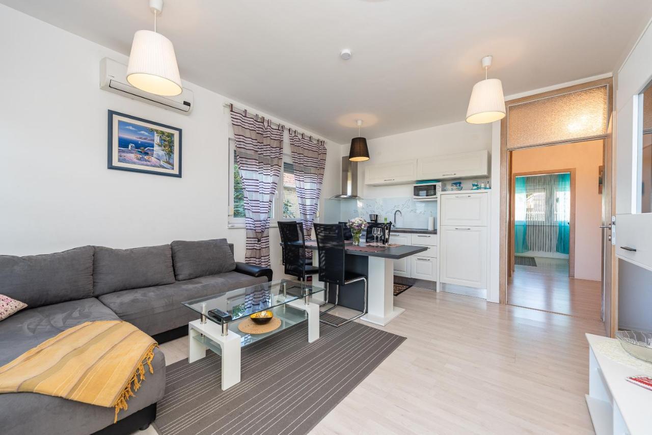 Antonio Apartments Sukošan Extérieur photo