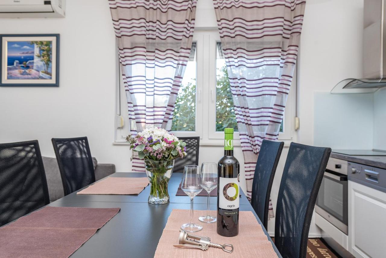 Antonio Apartments Sukošan Extérieur photo