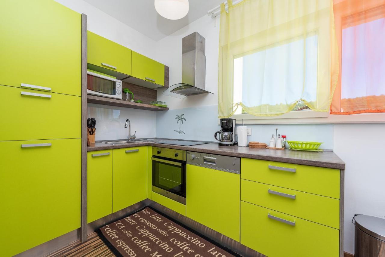 Antonio Apartments Sukošan Extérieur photo