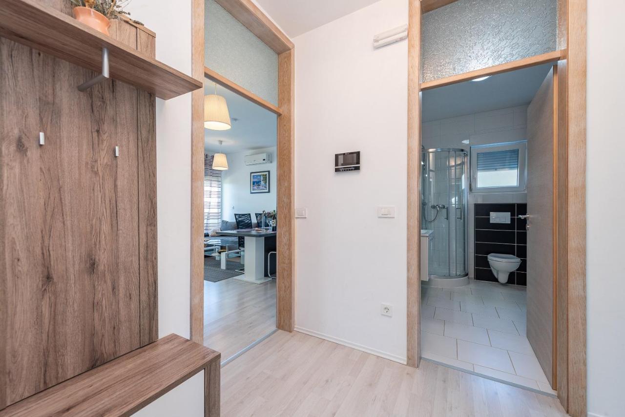 Antonio Apartments Sukošan Extérieur photo
