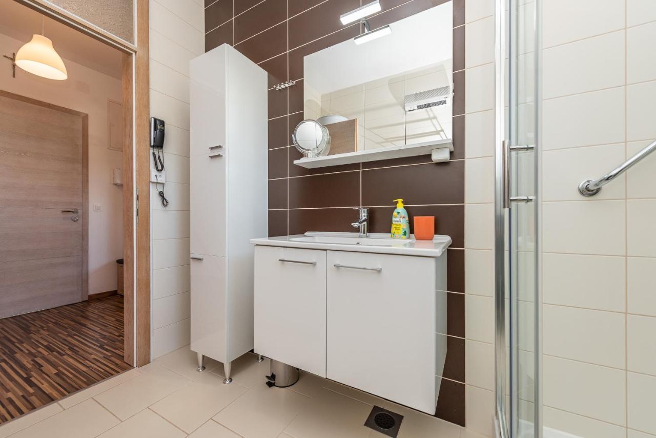 Antonio Apartments Sukošan Extérieur photo