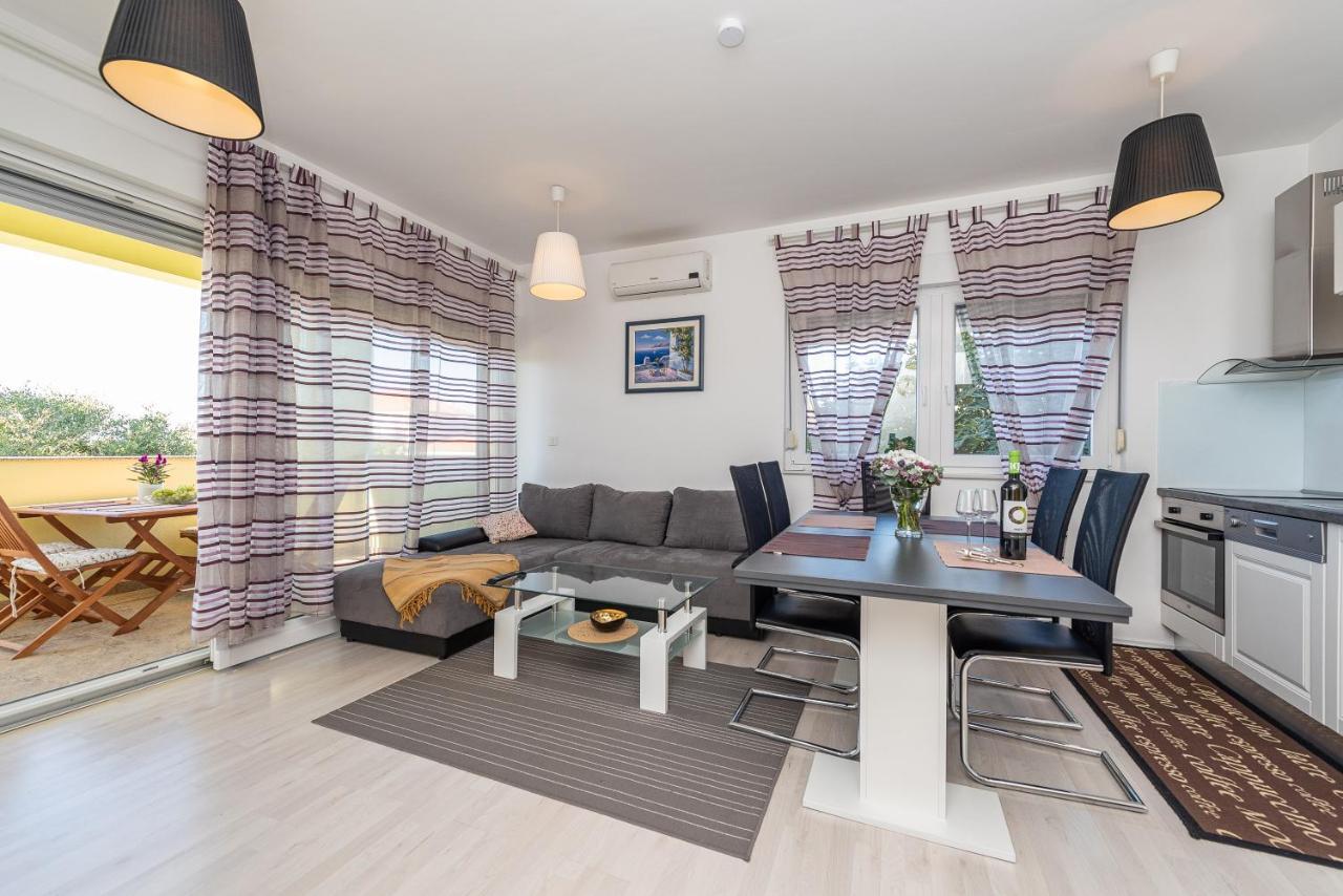 Antonio Apartments Sukošan Extérieur photo
